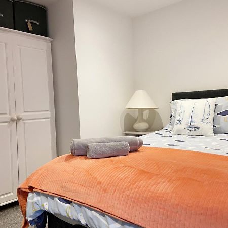 New Family Apartment Walking Distance To The Beach Bournemouth Ngoại thất bức ảnh